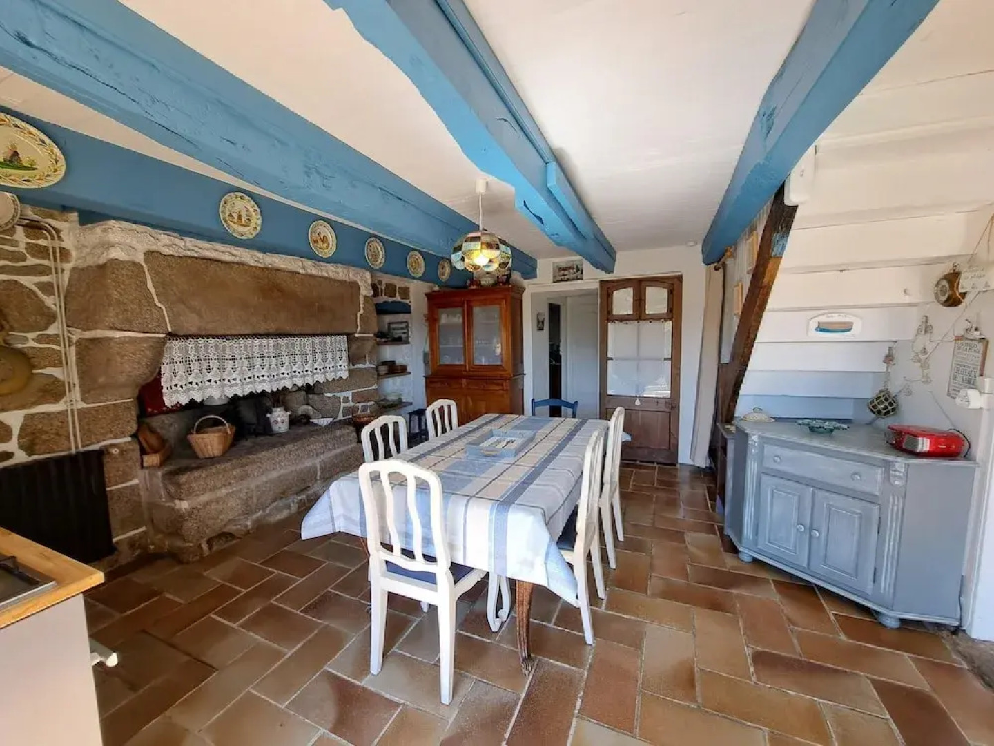 Stone House by Beach in Pont-aven