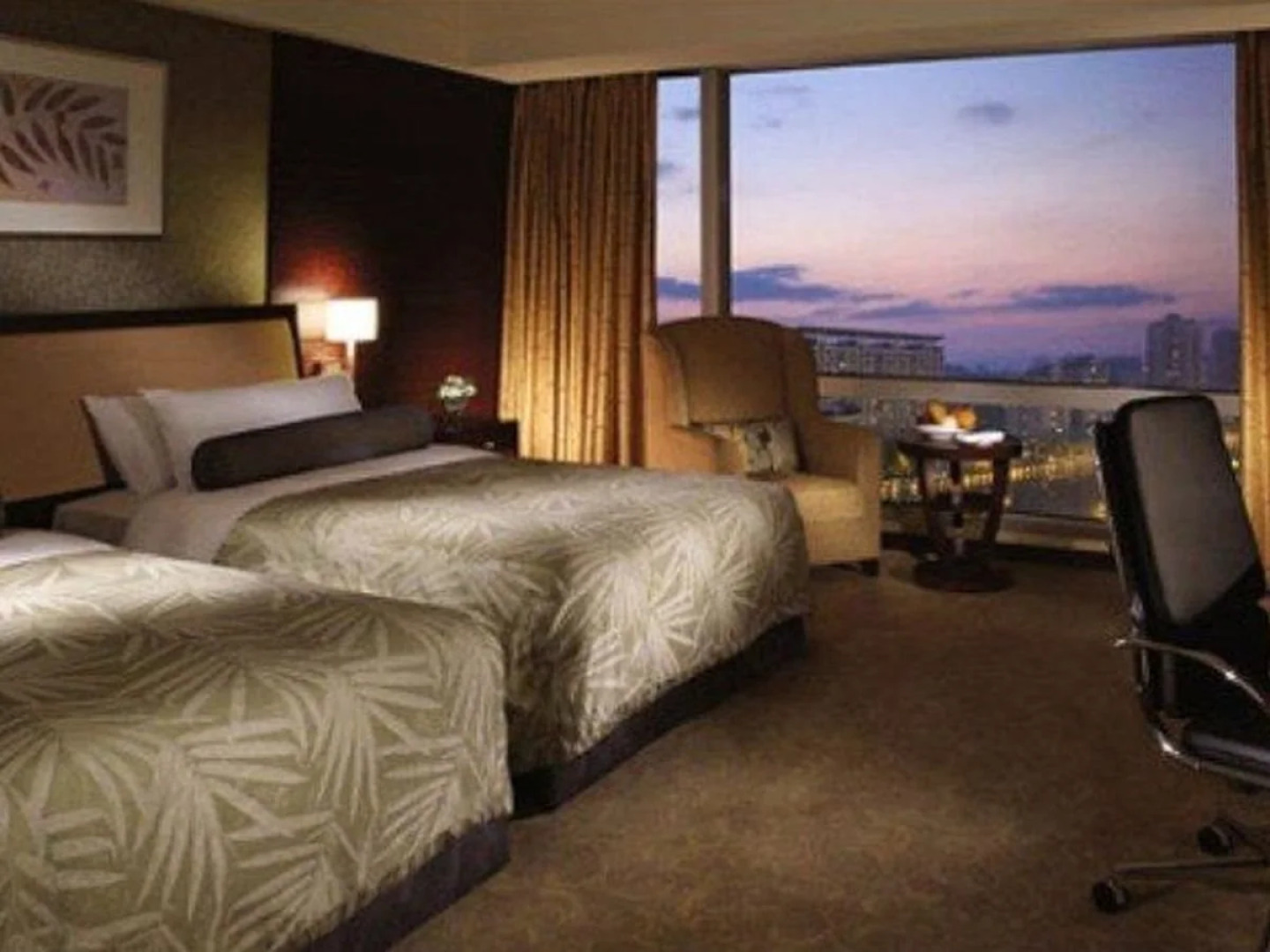 Kaihua International Hotel