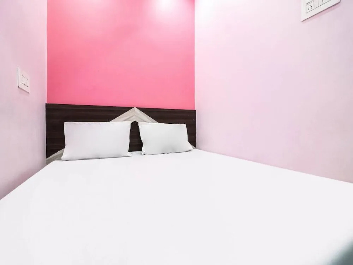 SPOT ON 44041 Hotel Ambay International