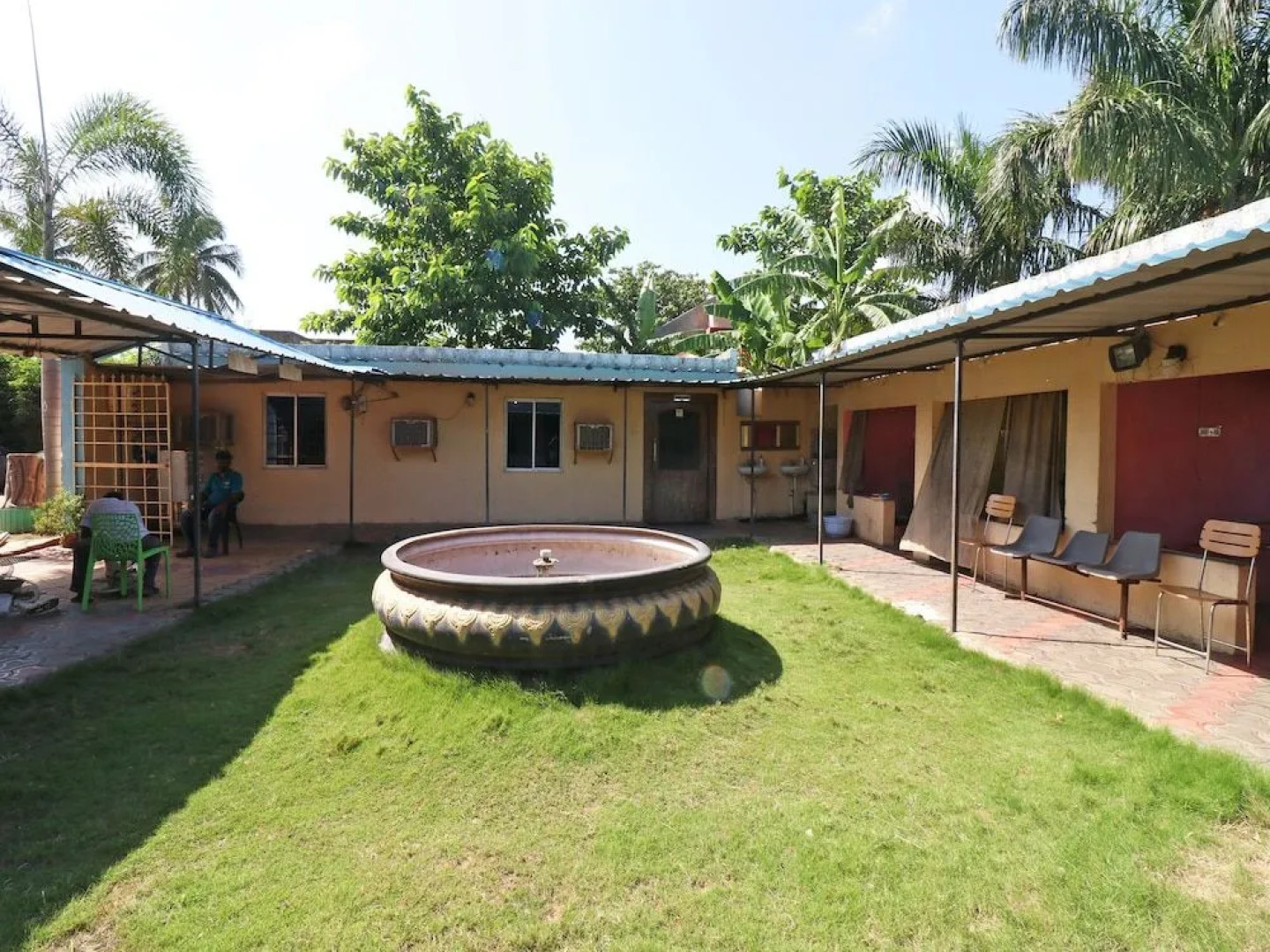 Oyo 42729 Hotel Kavin'S Inn