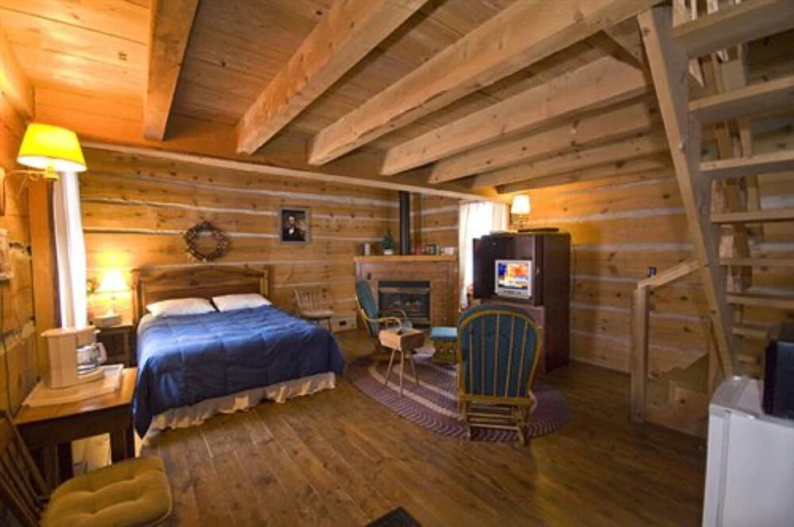 Galena Log Cabin Getaway