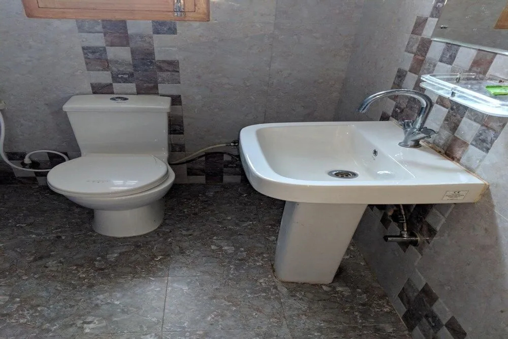 OYO 24399 Mashobra Valley Resort