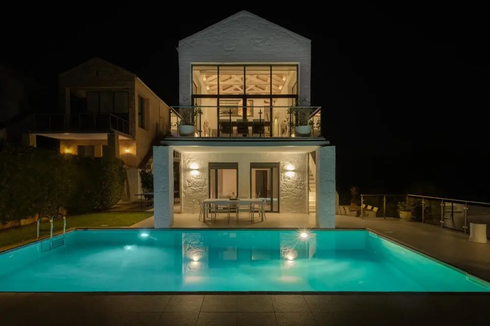 Villa Anton by Cura Villas Collection