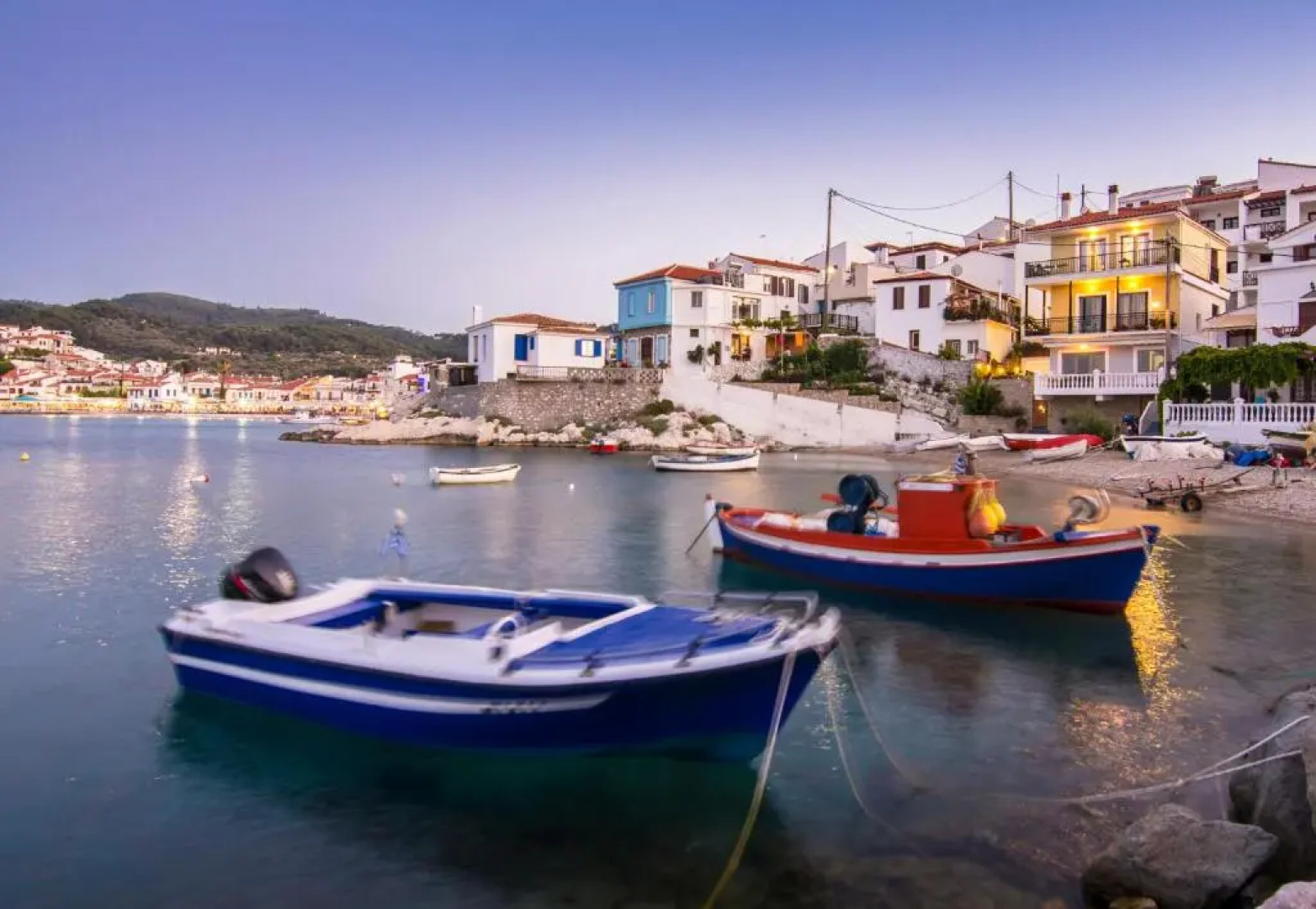 Eftopia Beachfront 2-bedrooms apartment