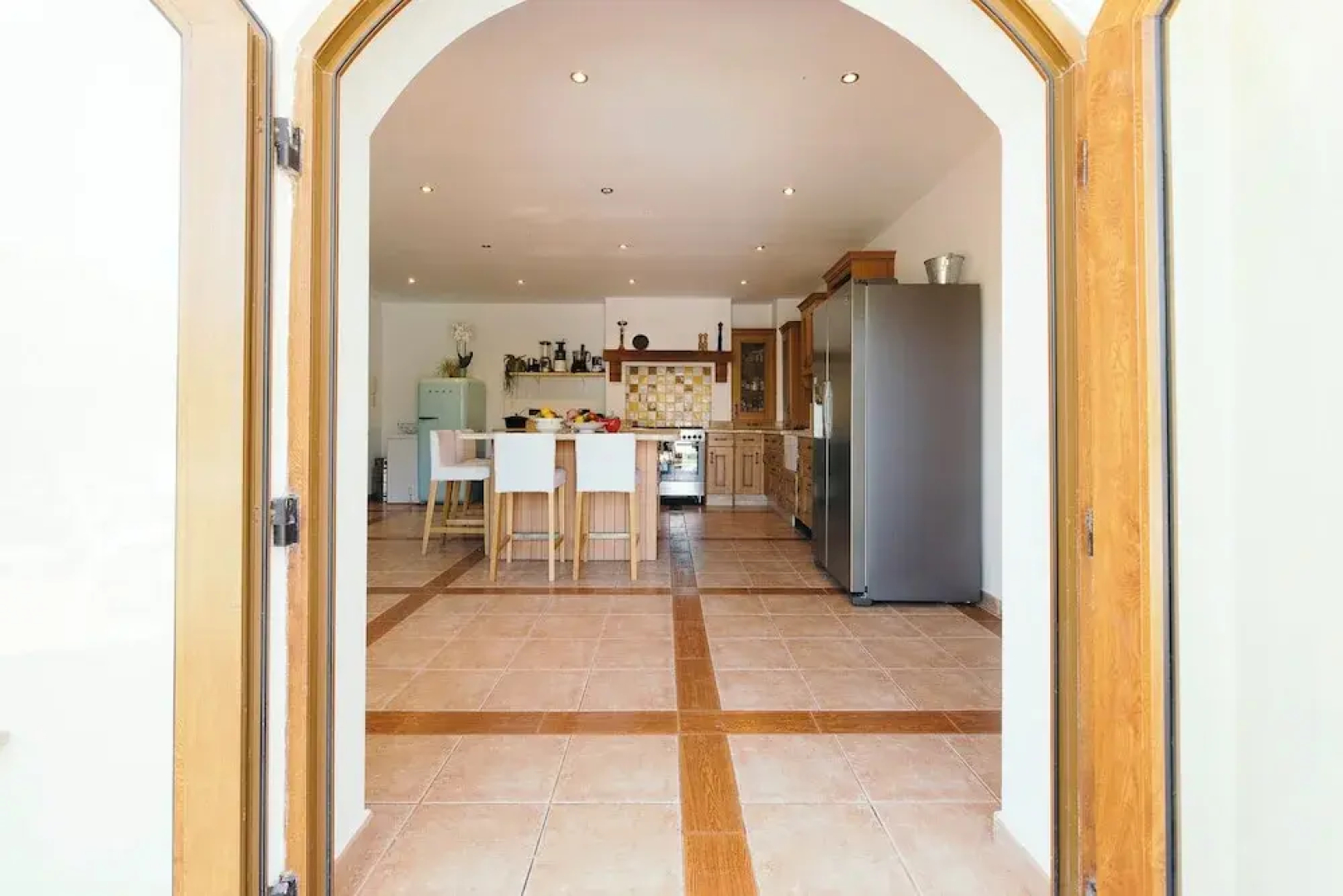 Luxurious 5 Bedroom Villa With Waterfall Closeby