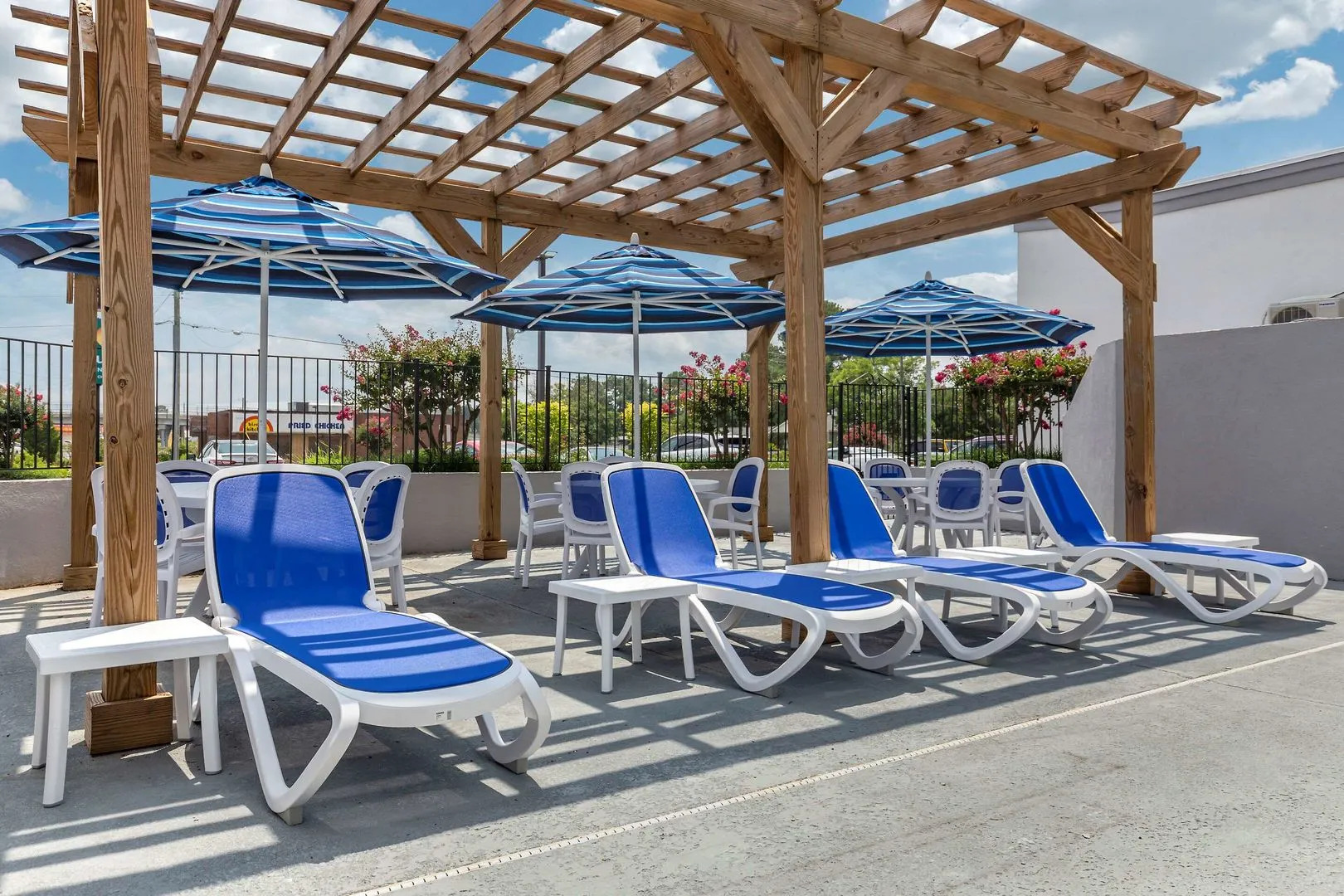 Quality Inn & Suites Spring Lake - Fayetteville Near Fort Liberty