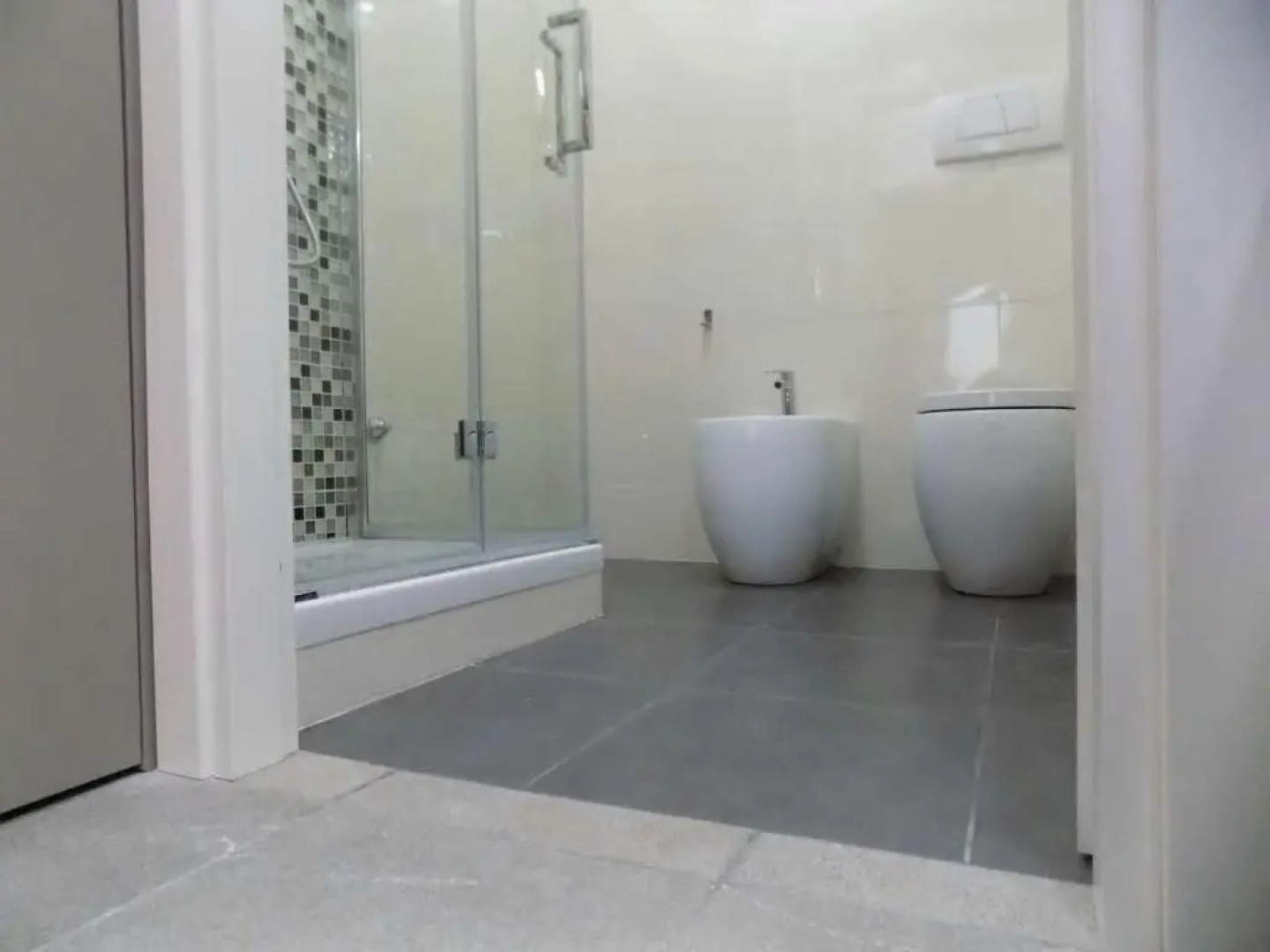 Hs4U The Chic Luxury apartment