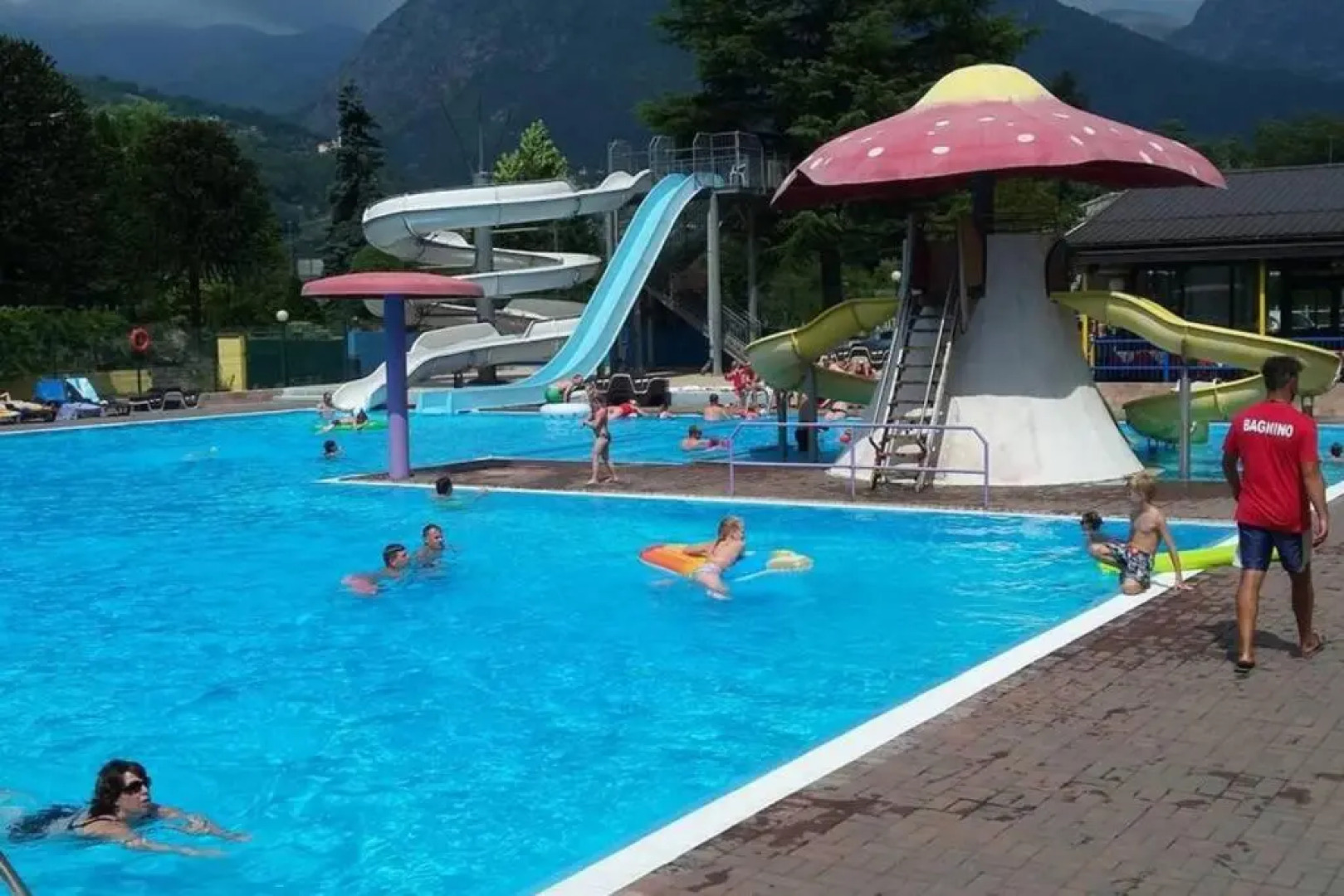 Te huur: 5 persoons chalet aan het Luganomeer