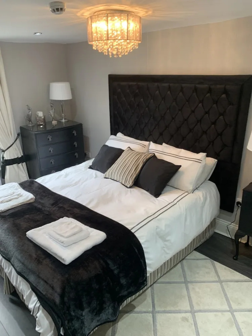 Impeccable 1-bed Apartment in the Heart of Hexham