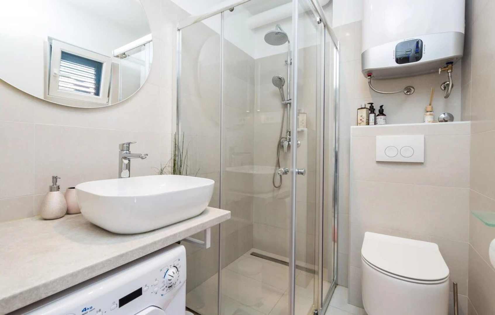 Awesome Apartment in Stinica With 1 Bedrooms and Wifi