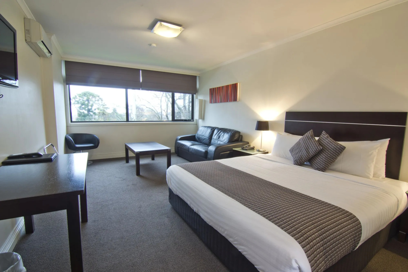 Commodore Regent Launceston