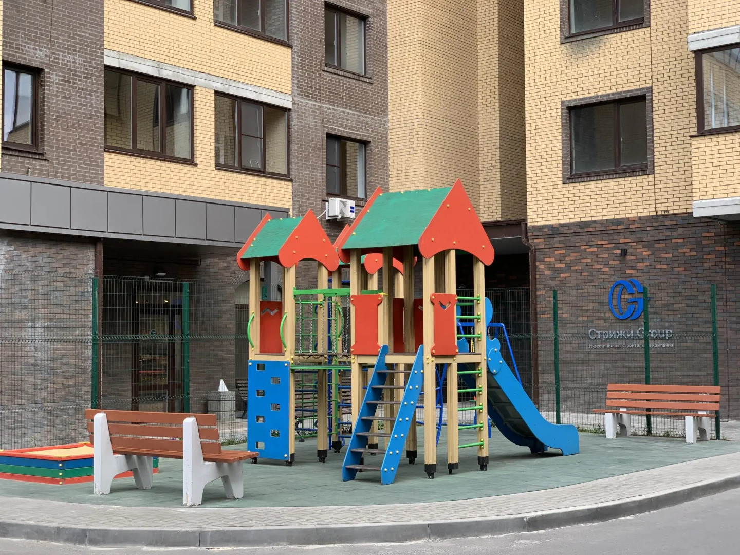 Fox Homes (Фокс Хоумс) на переулке Зеркальный