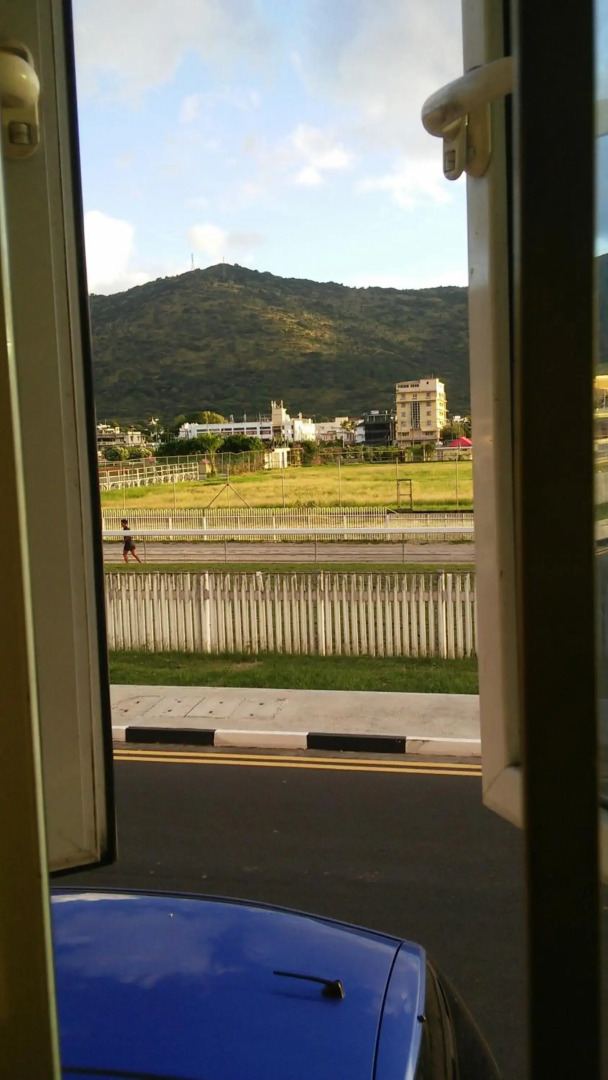 Champs De Mars Apartment