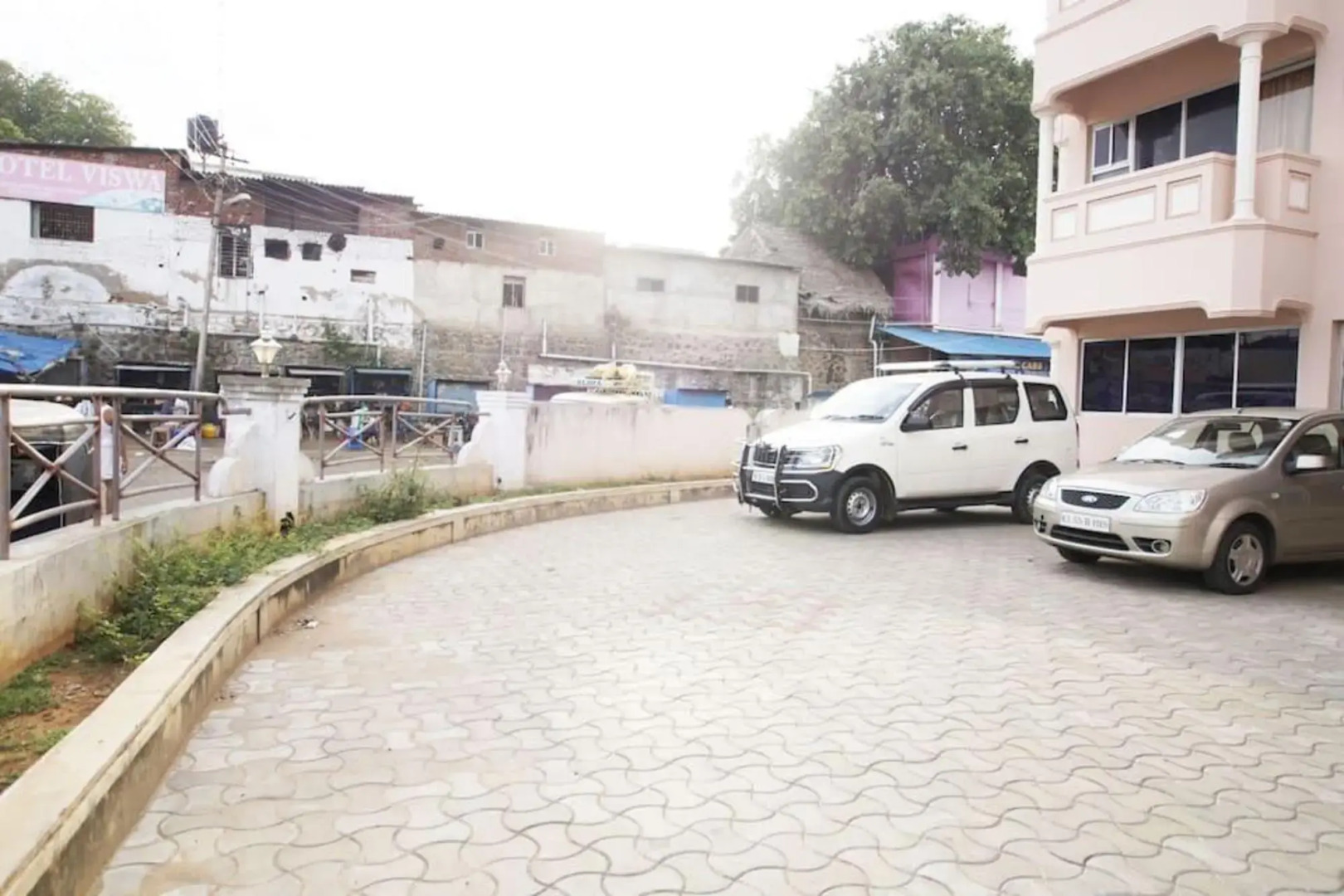 Hotel Shivas Residency