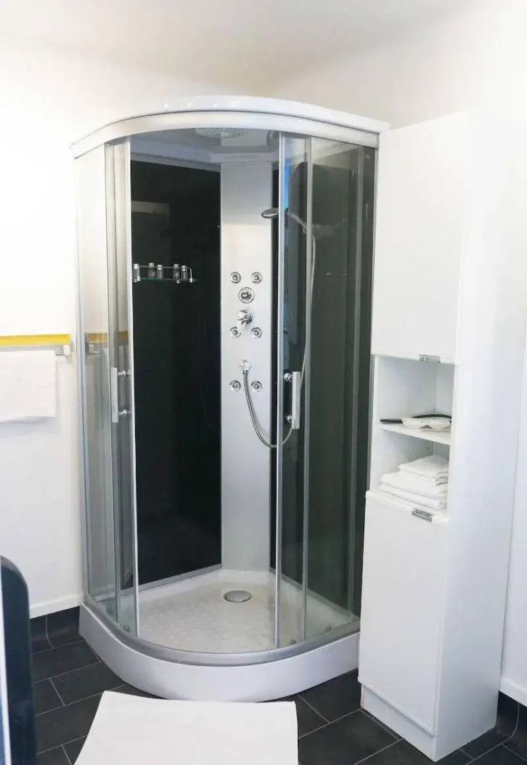 Ferienhaus BLACK & WHITE