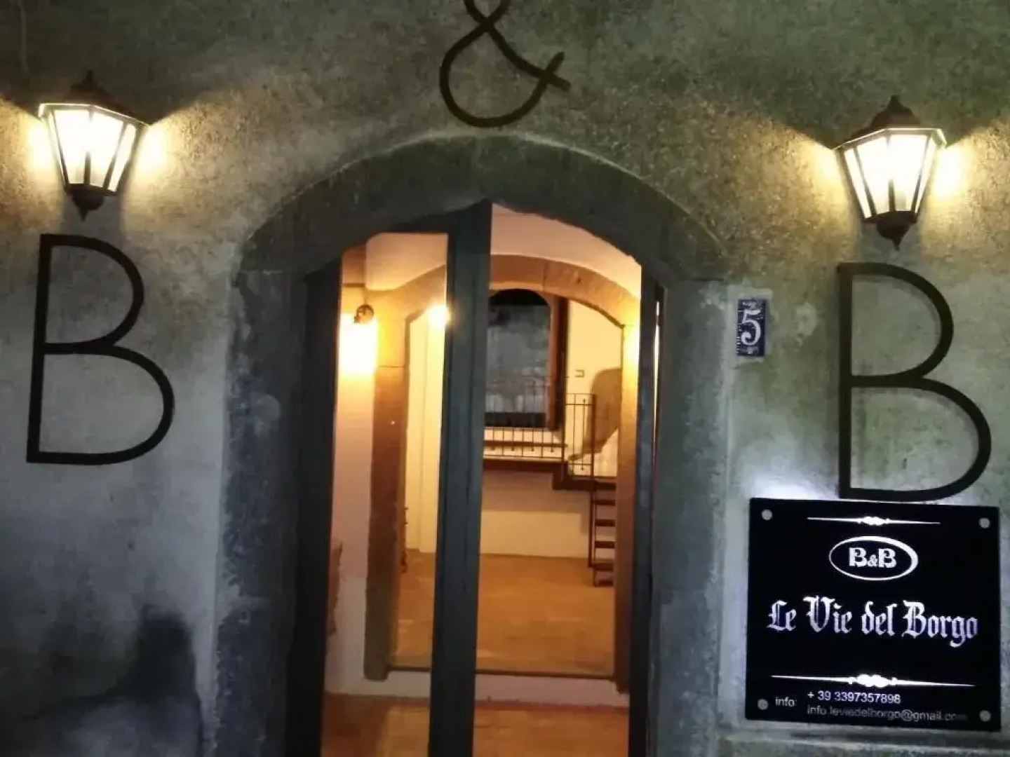 B&B Le Vie del Borgo