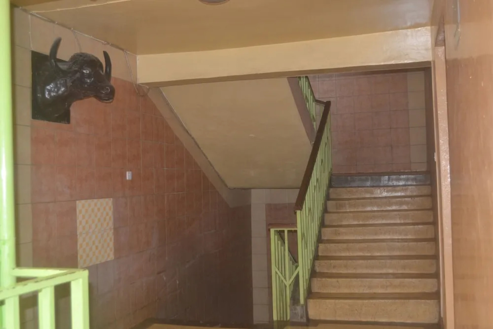 Location Plaza Restaurant