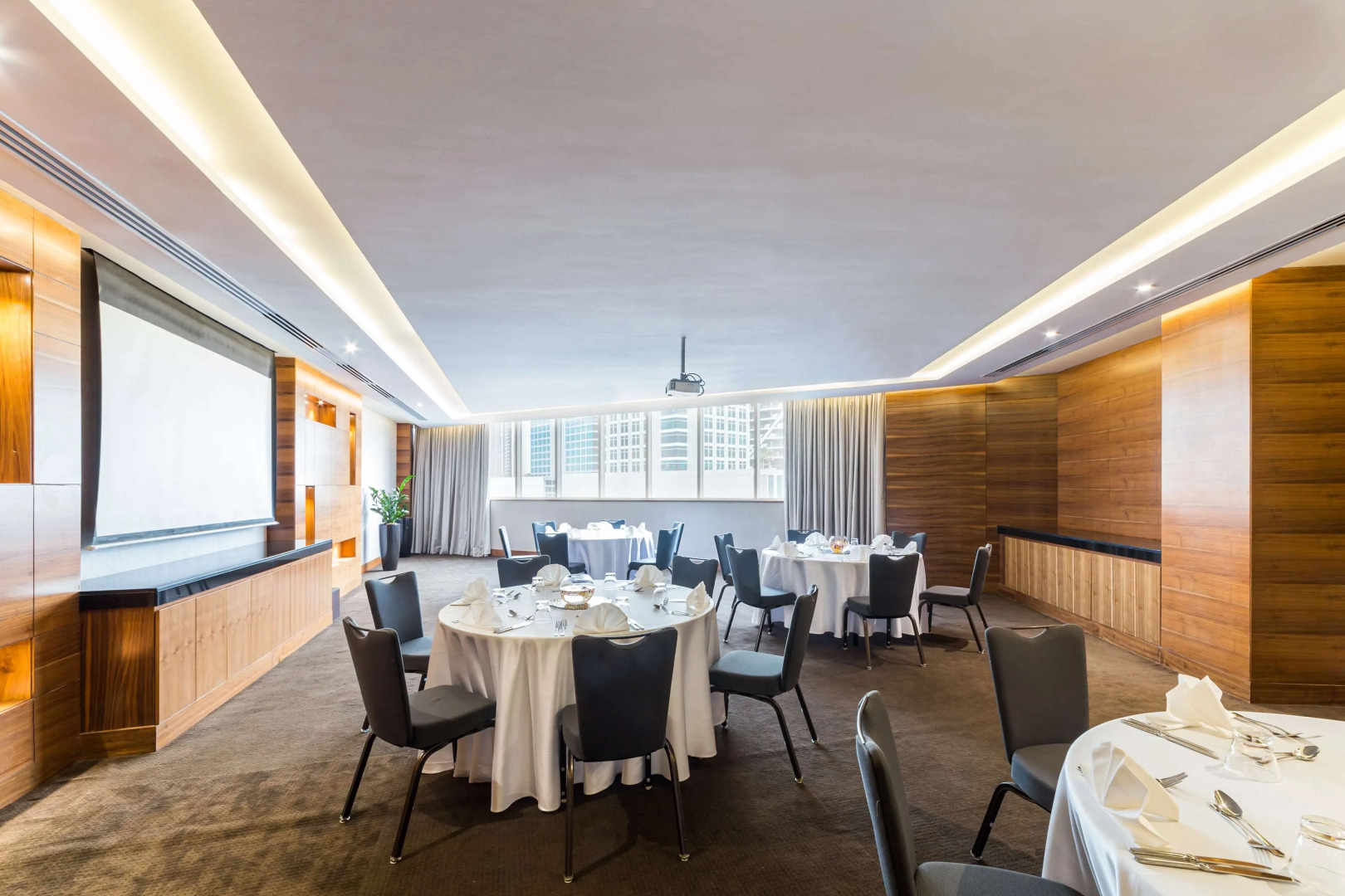 Radisson Blu Hotel, Dubai Waterfront