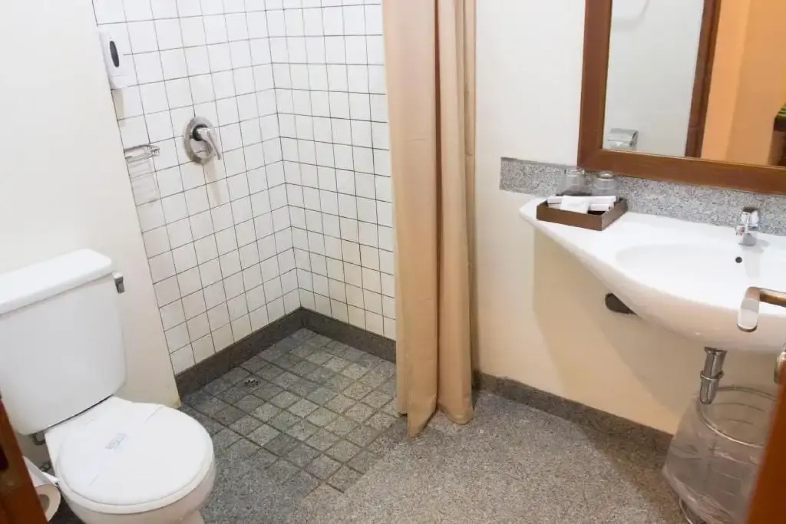 Papyrus Tropical Hotel