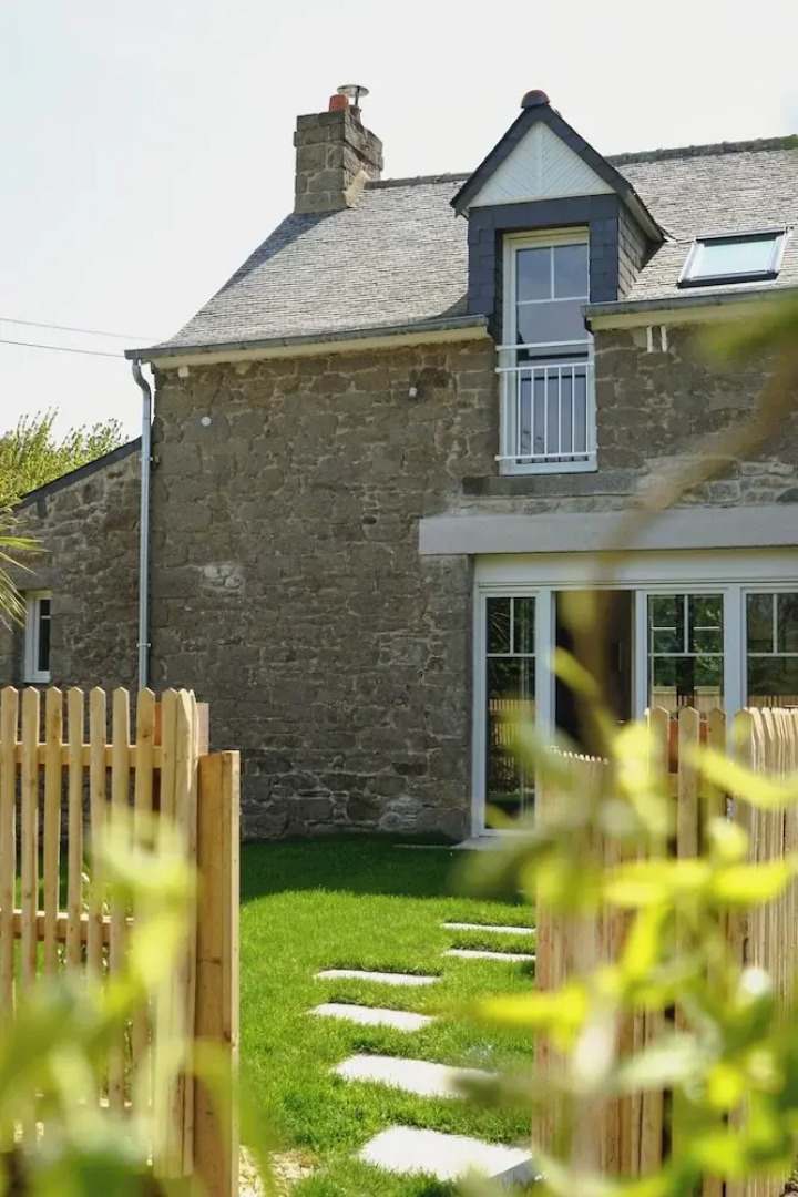 Hôtel Le Chatellier – Piscine chauffée d’avril à octobre