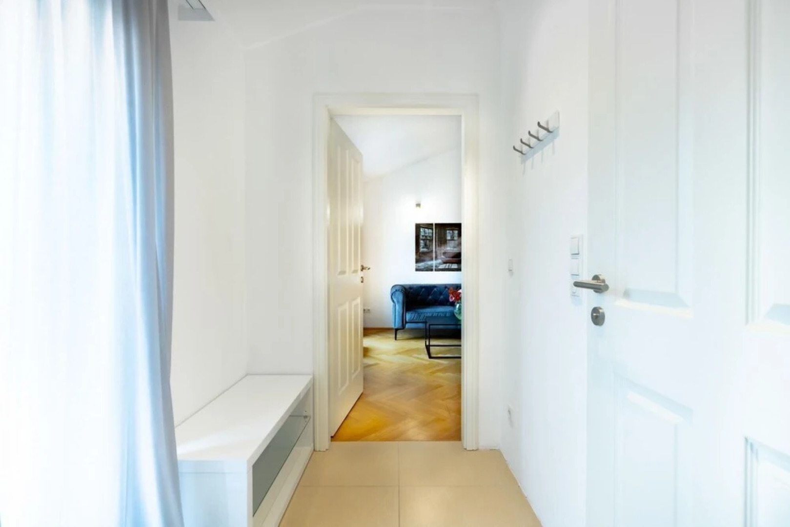 Top Floor Apartment With Terrace King Bed Air Conditioning in Krems City