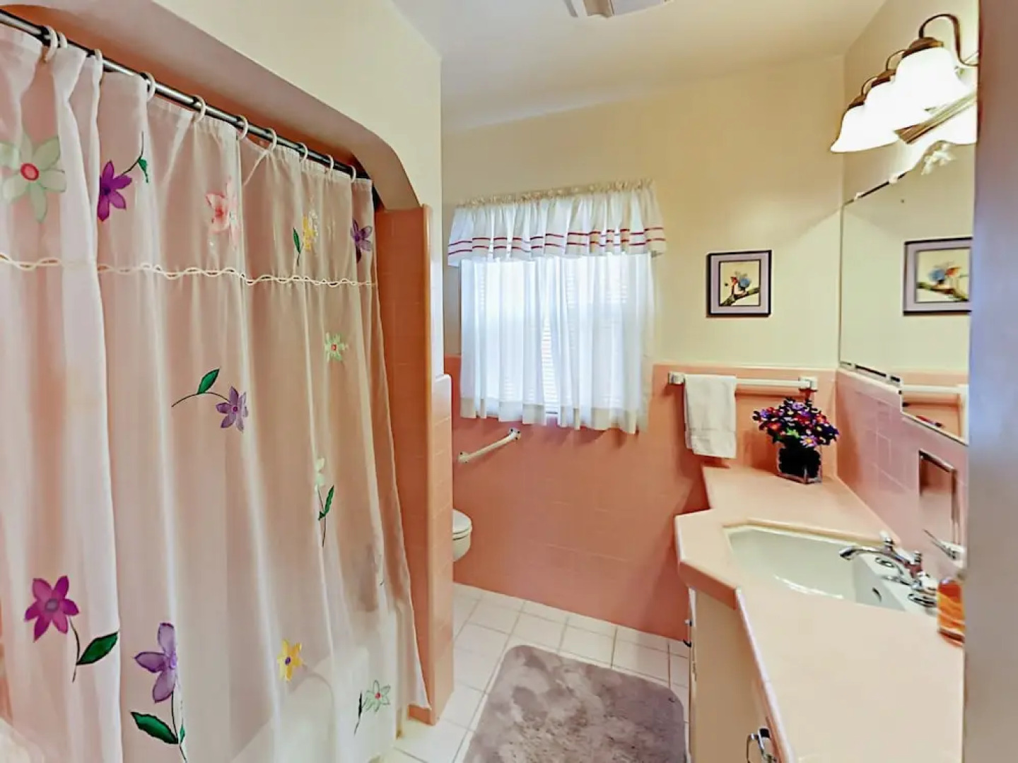 Home with Mission Valley Views by RedAwning