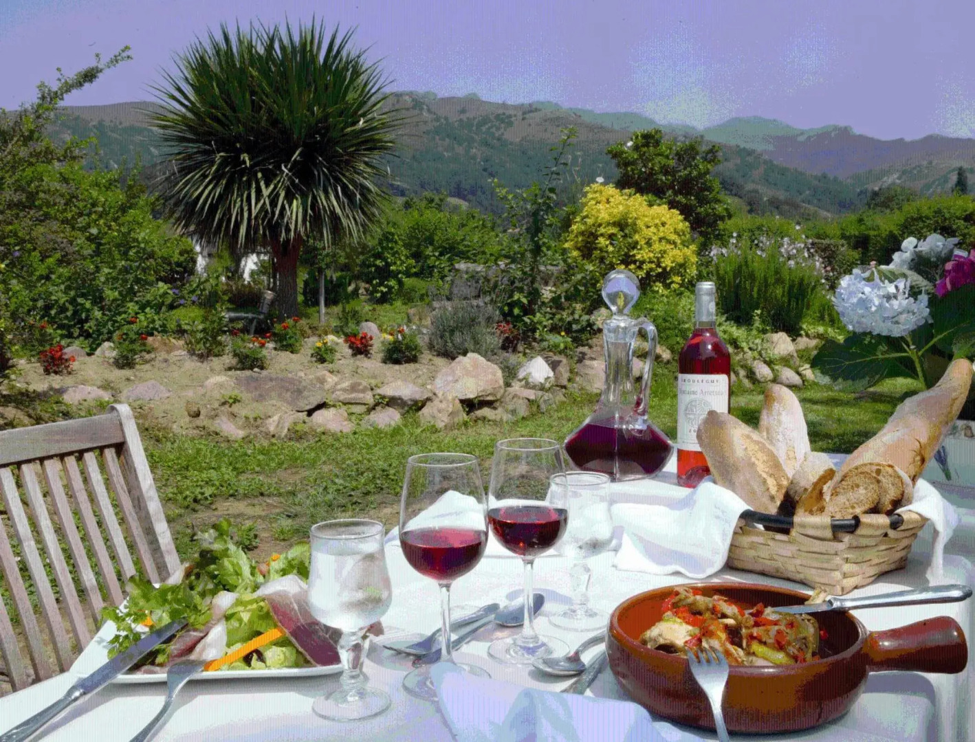 Logis Hôtel Mendi Alde