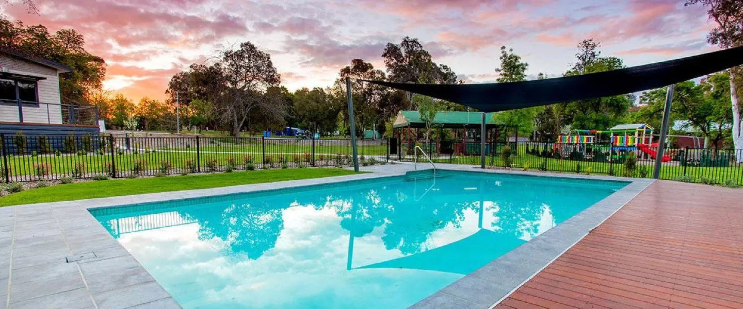 Albury Gardens Tourist Park