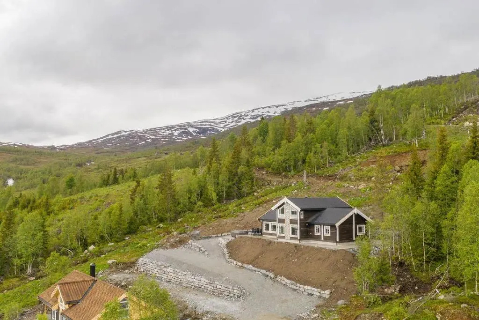 Rolfhytta - Fosskamben 19