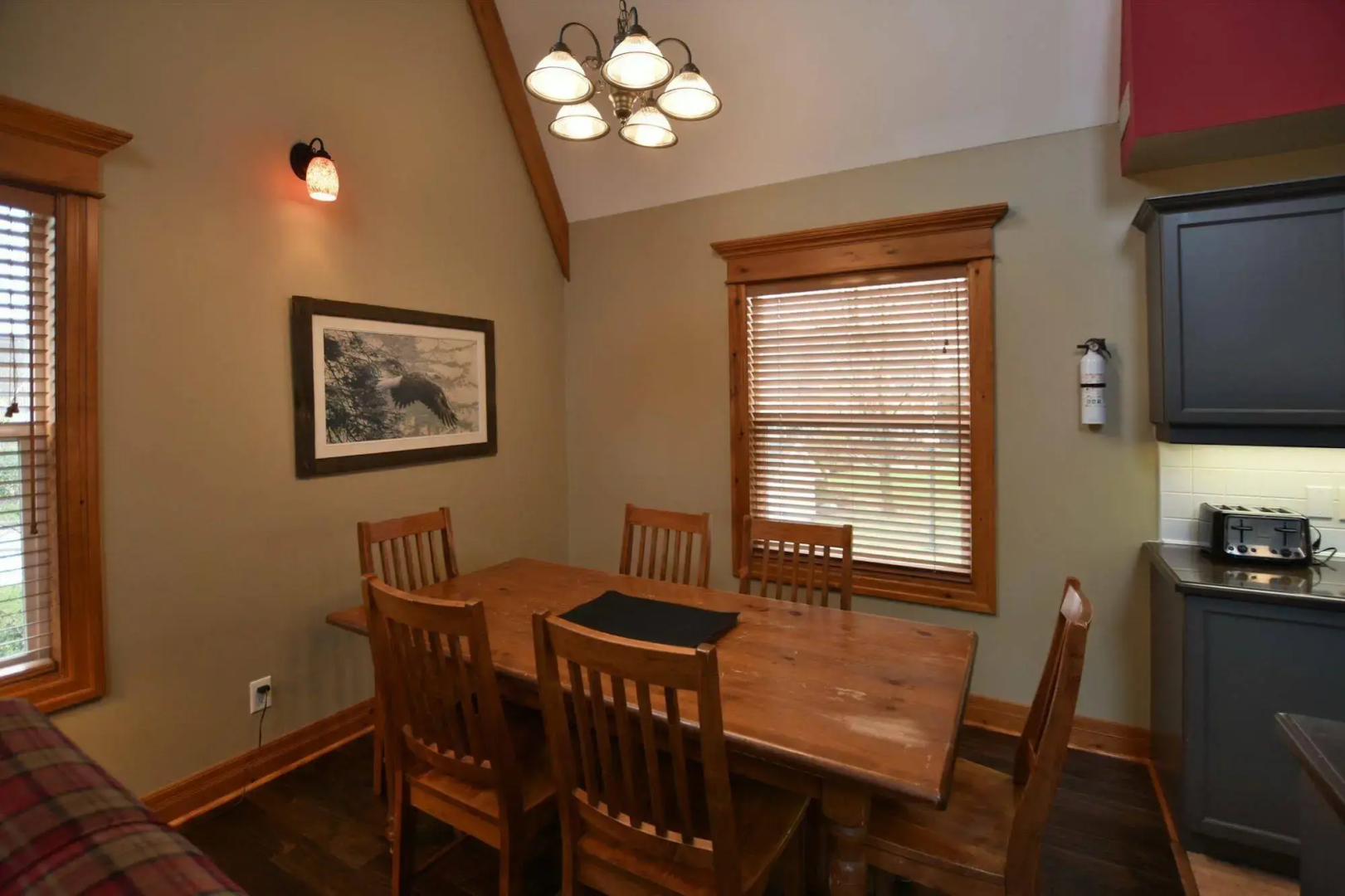 The Lodges at Blue Mountain - Historic Snowbridge Condos