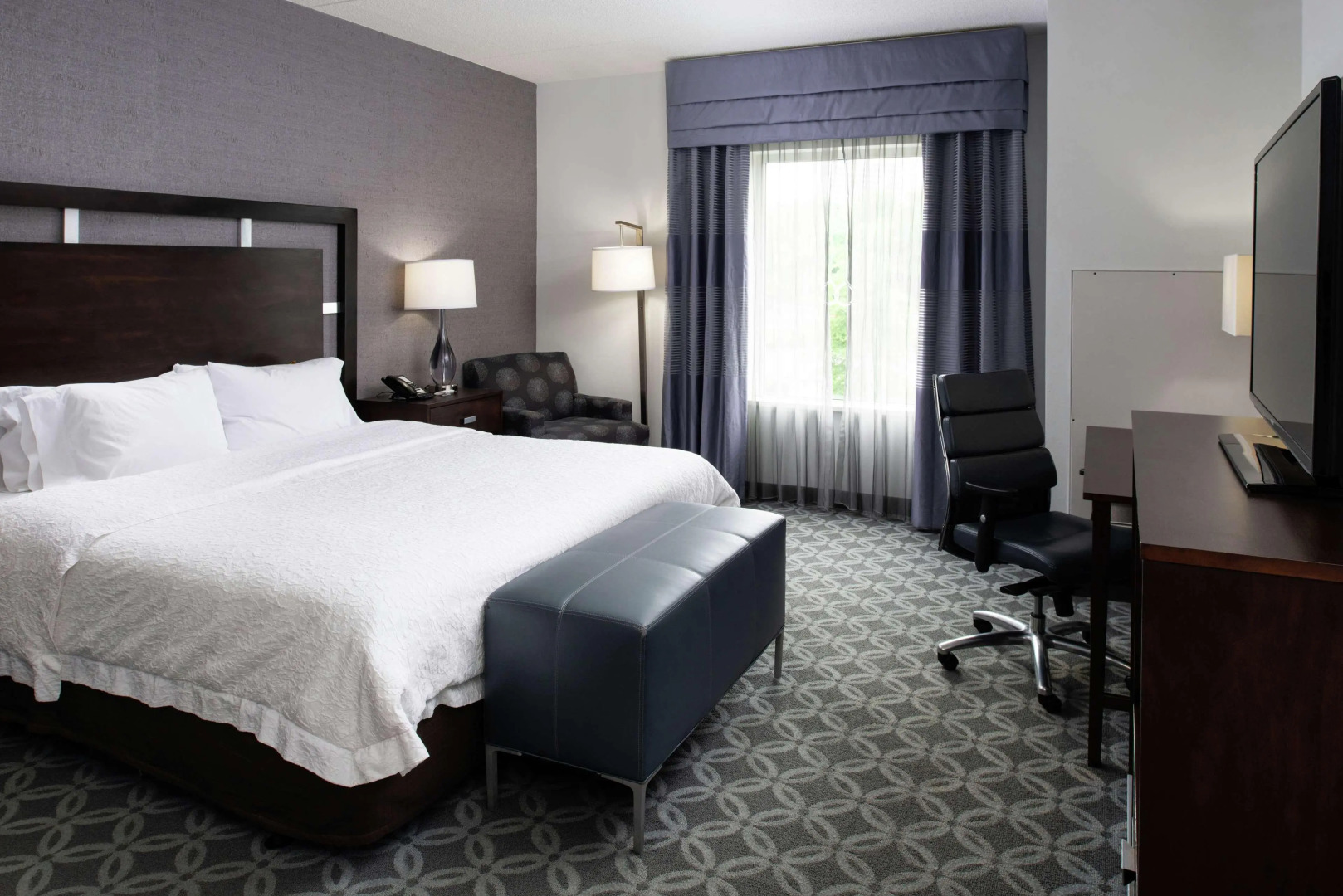 Hampton Inn & Suites Greensboro/Coliseum Area