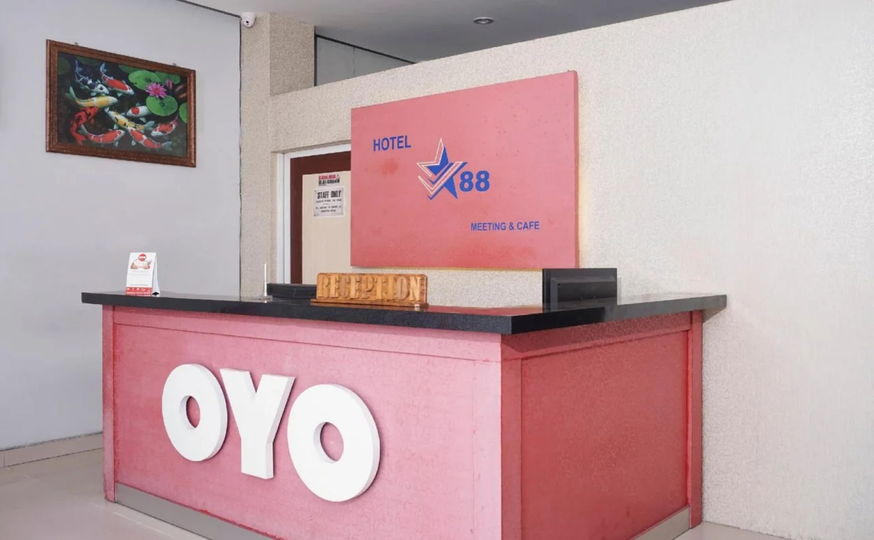 RedDoorz Plus @ Hotel Star 88