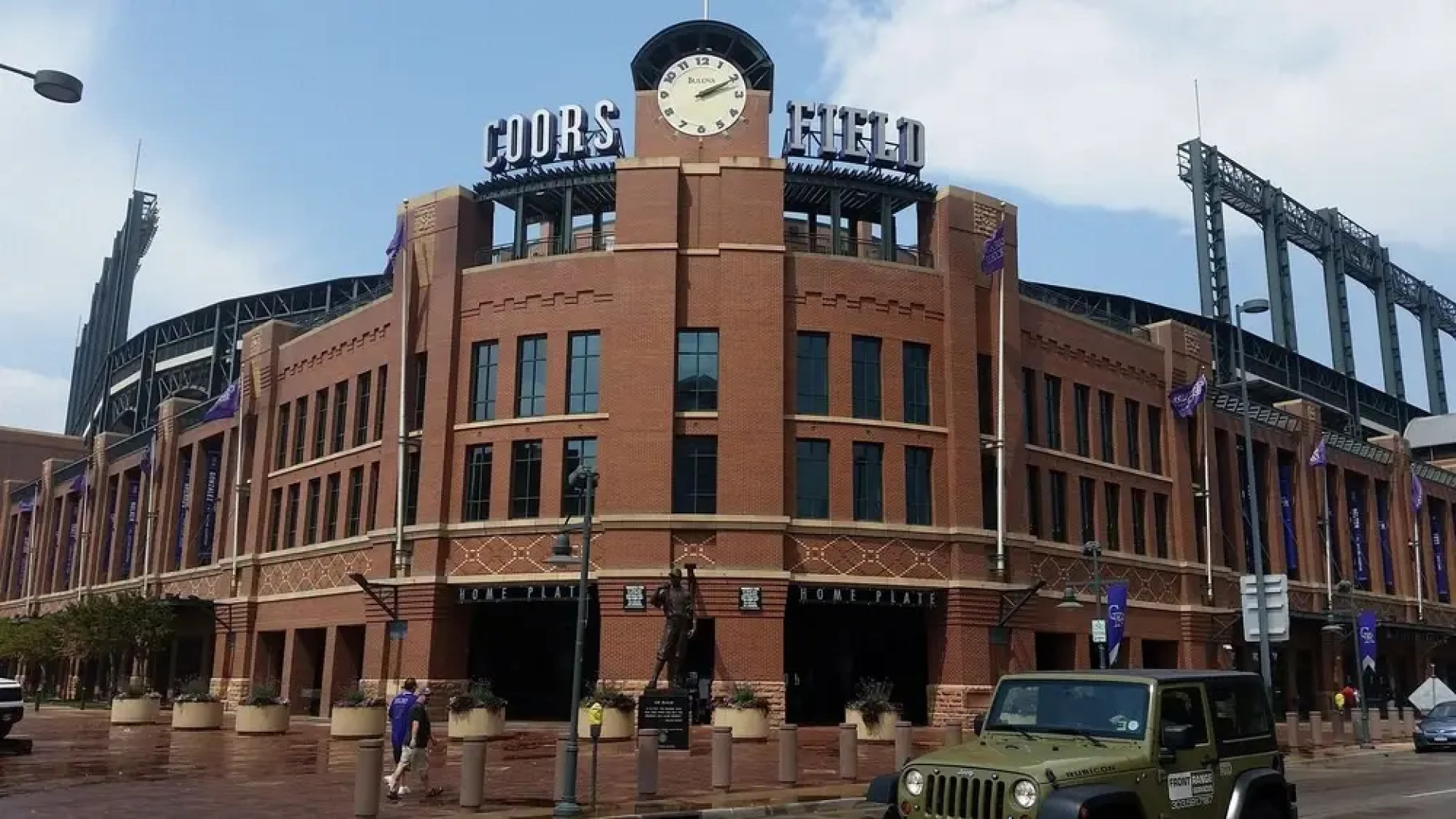 The Apple Theory on 19th