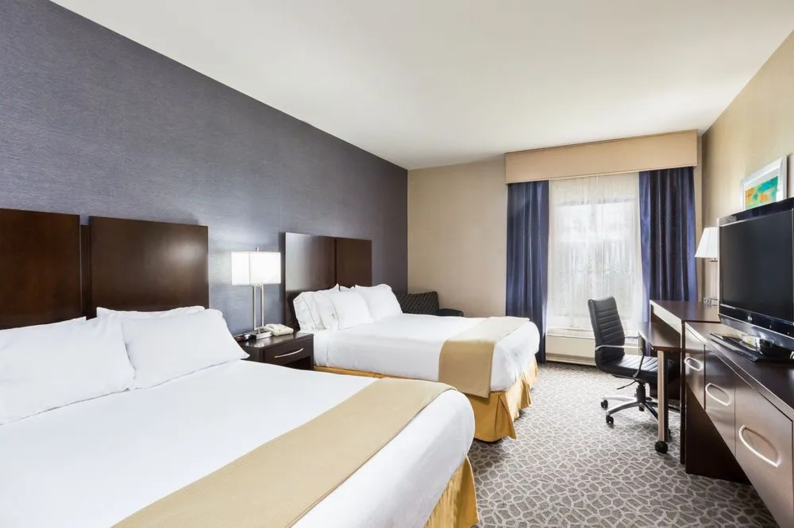 Holiday Inn Express Hotel & Suites Mt. Holly, An Ihg Hotel
