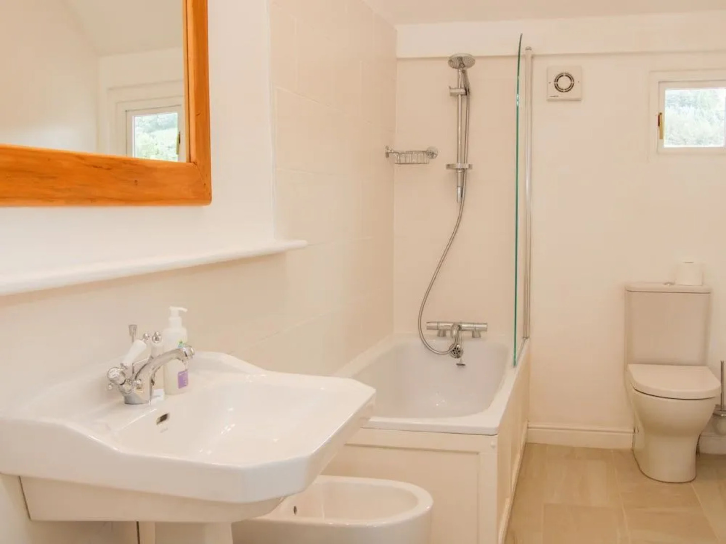 The Old Farmhouse, Upper Pitts