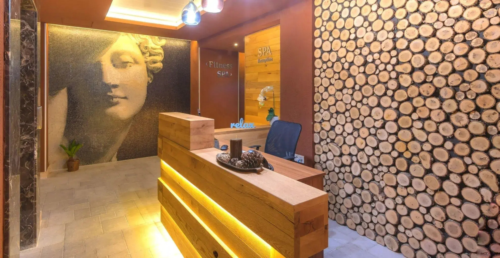 King Maron Beach Hotel & Spa