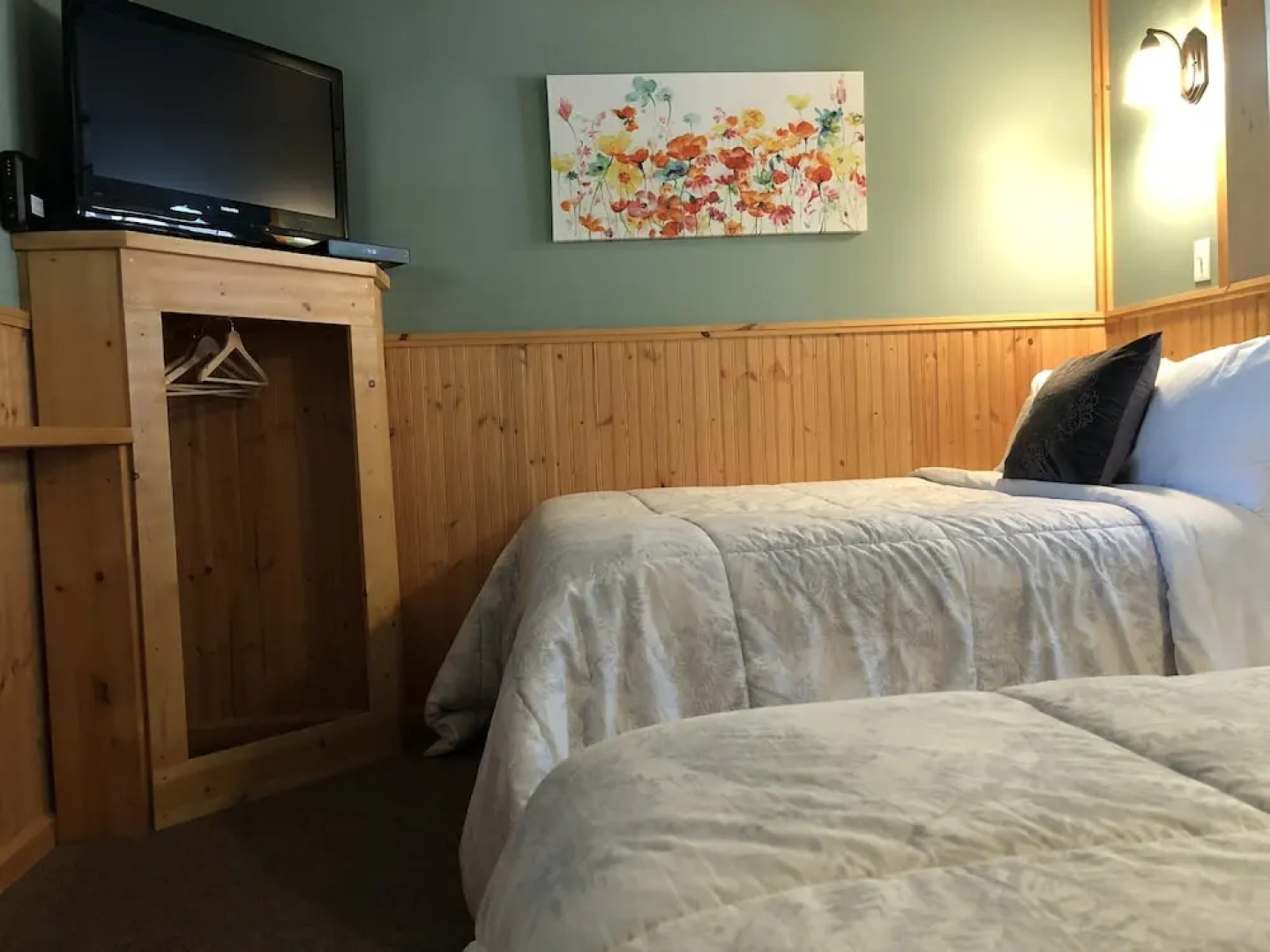 The Piccadilly Motel