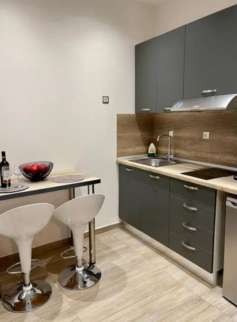 11 Luxury apartments.