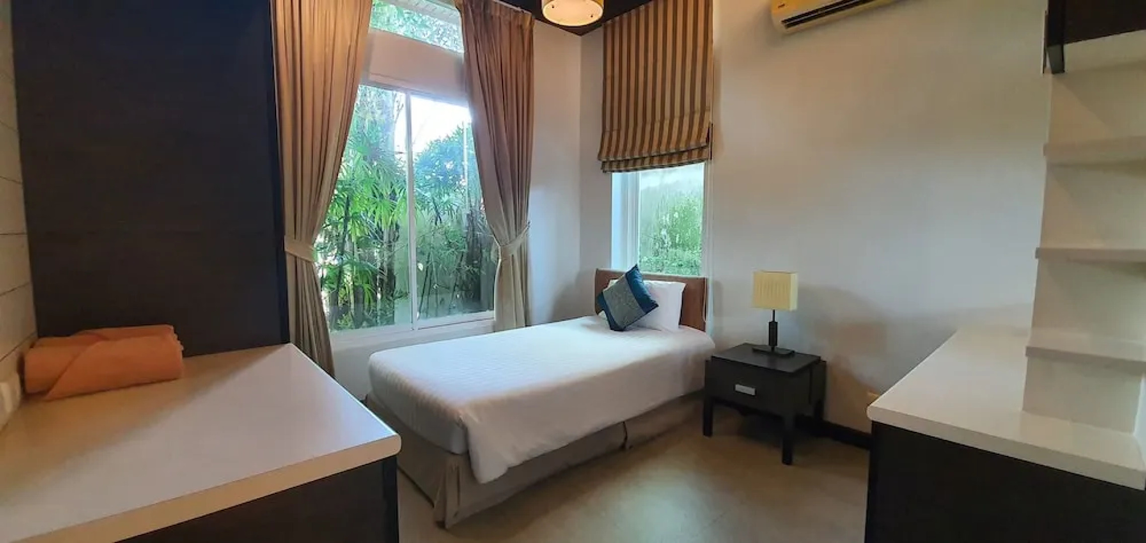 Tachawan Resort & Restaurant