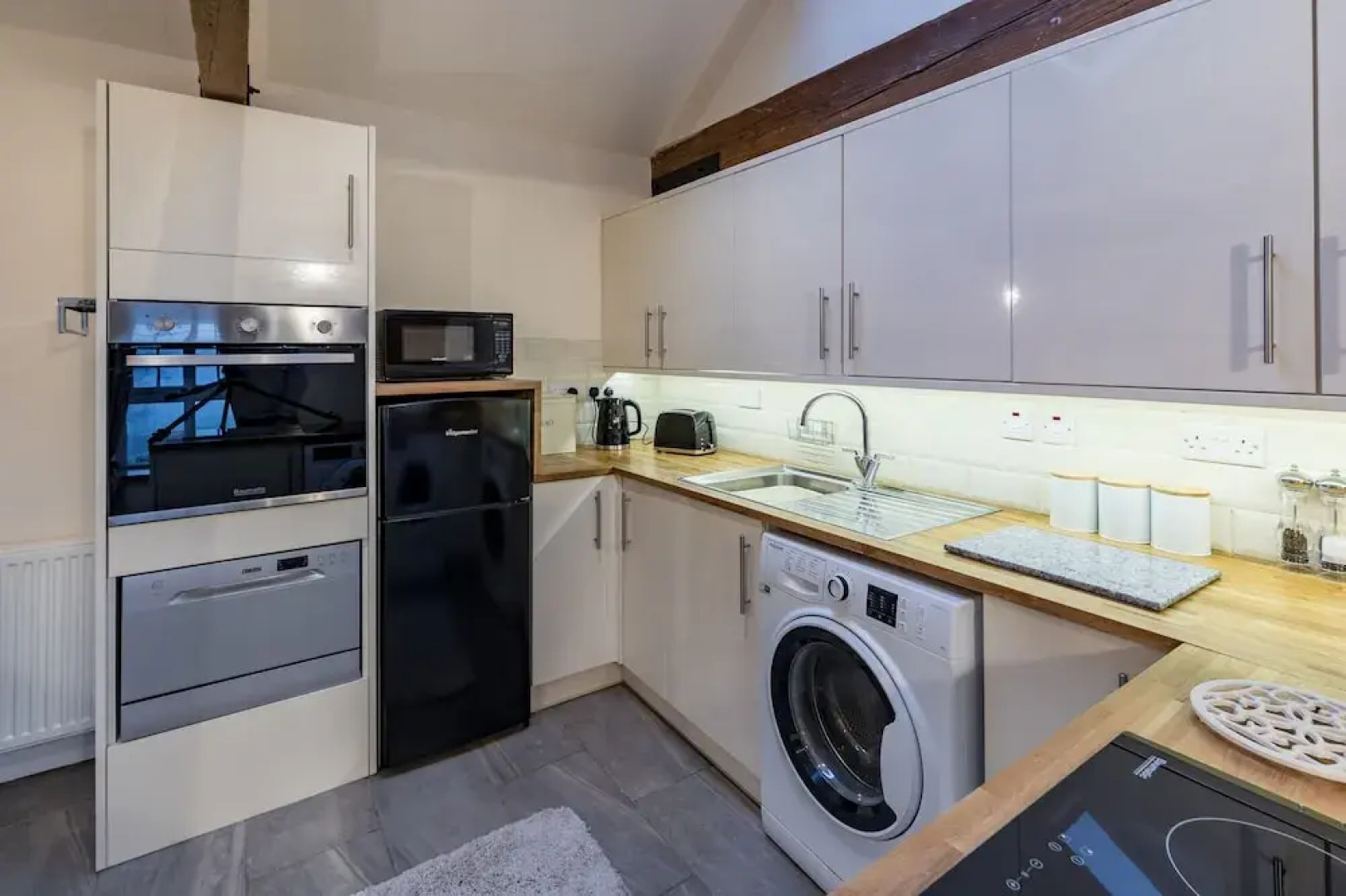 The Stables at Brambles Farm - Sleeps 2, Wifi