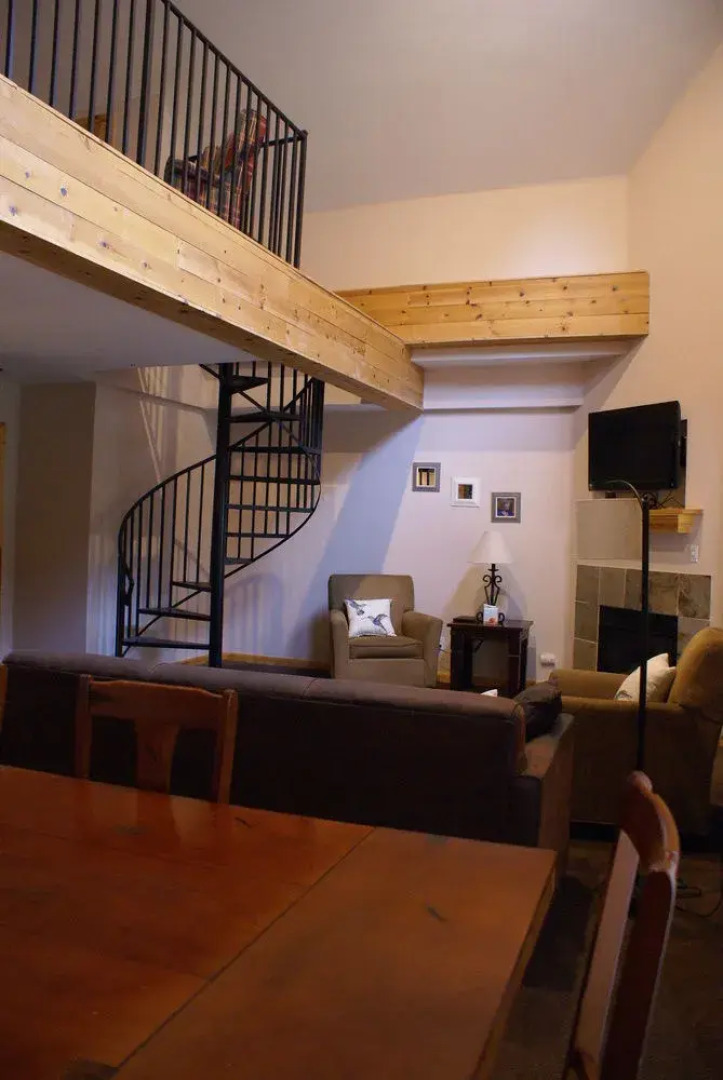 Snakedance Condominiums