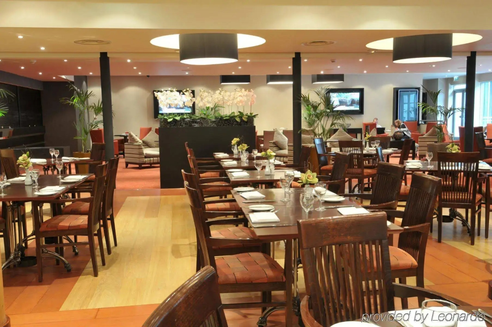 DoubleTree by Hilton Hotel Woking