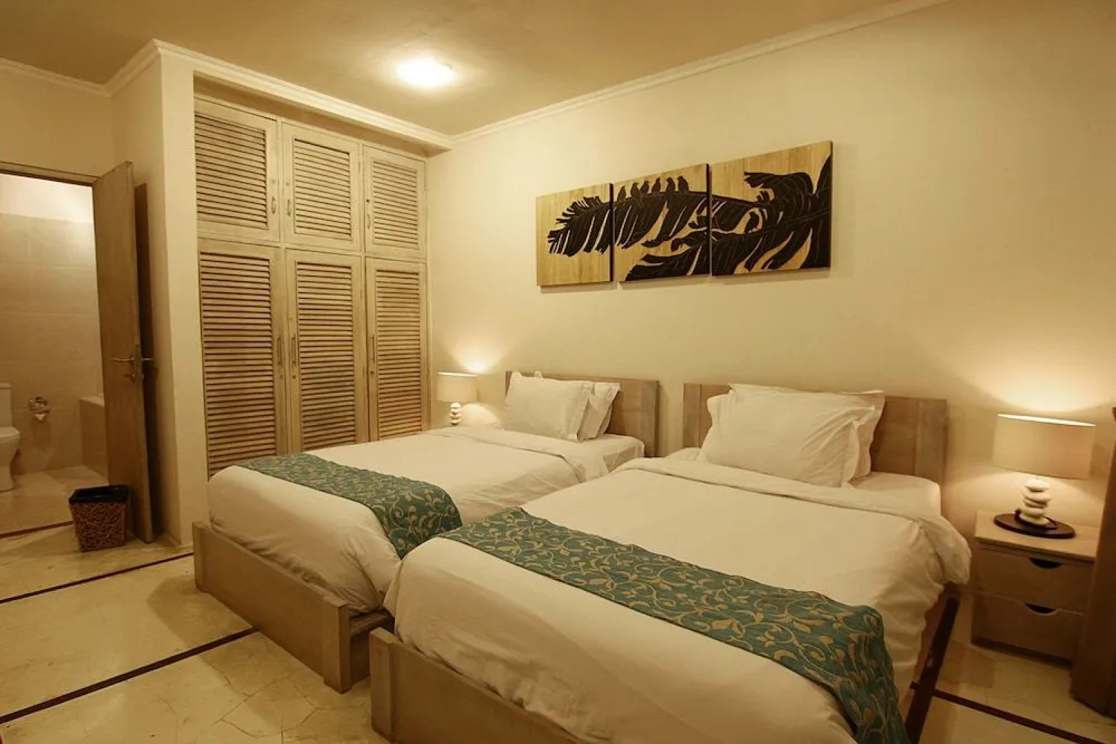 La Cabana Hotel and Villas