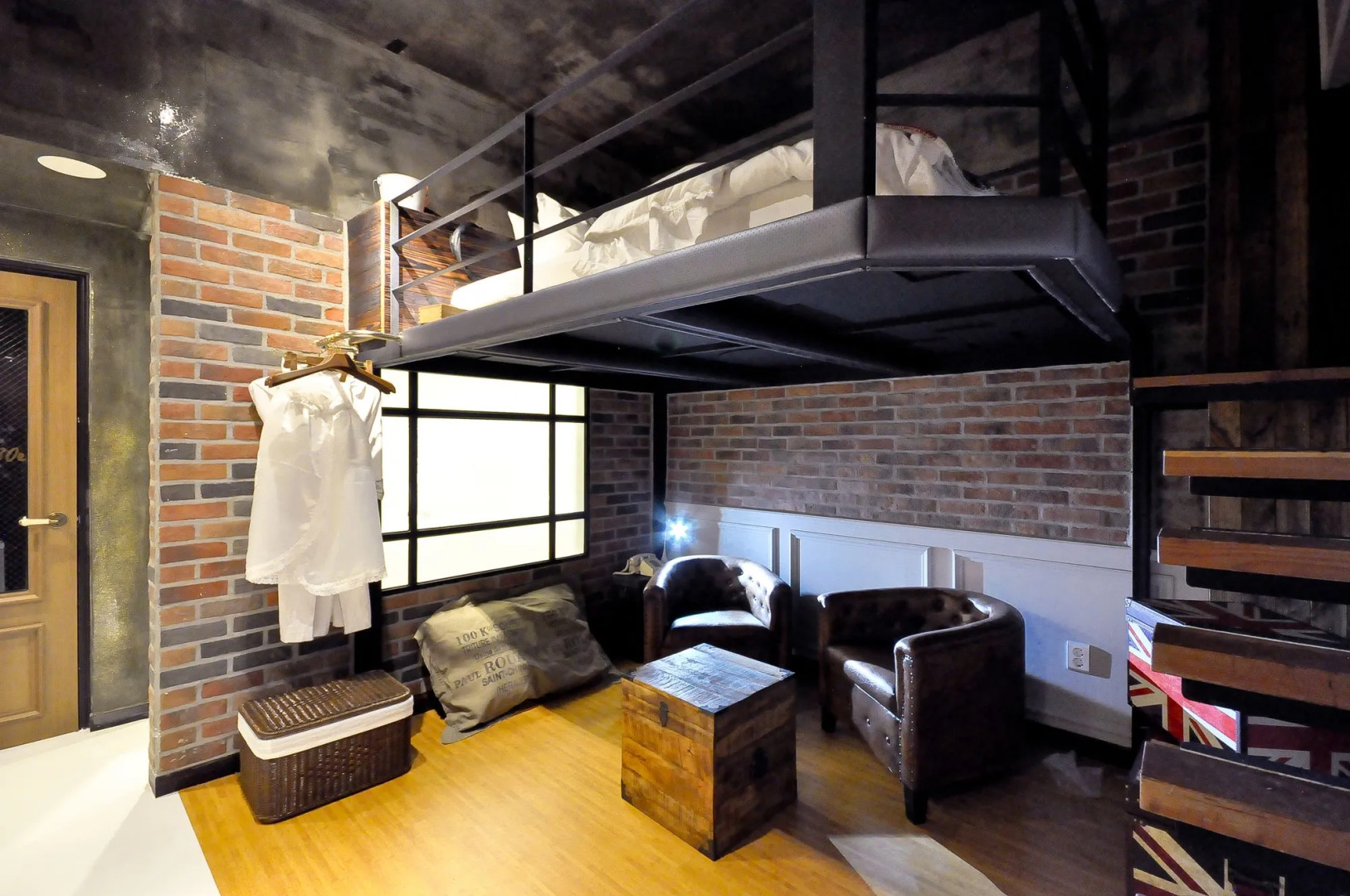 February Hotel Hwanggeum