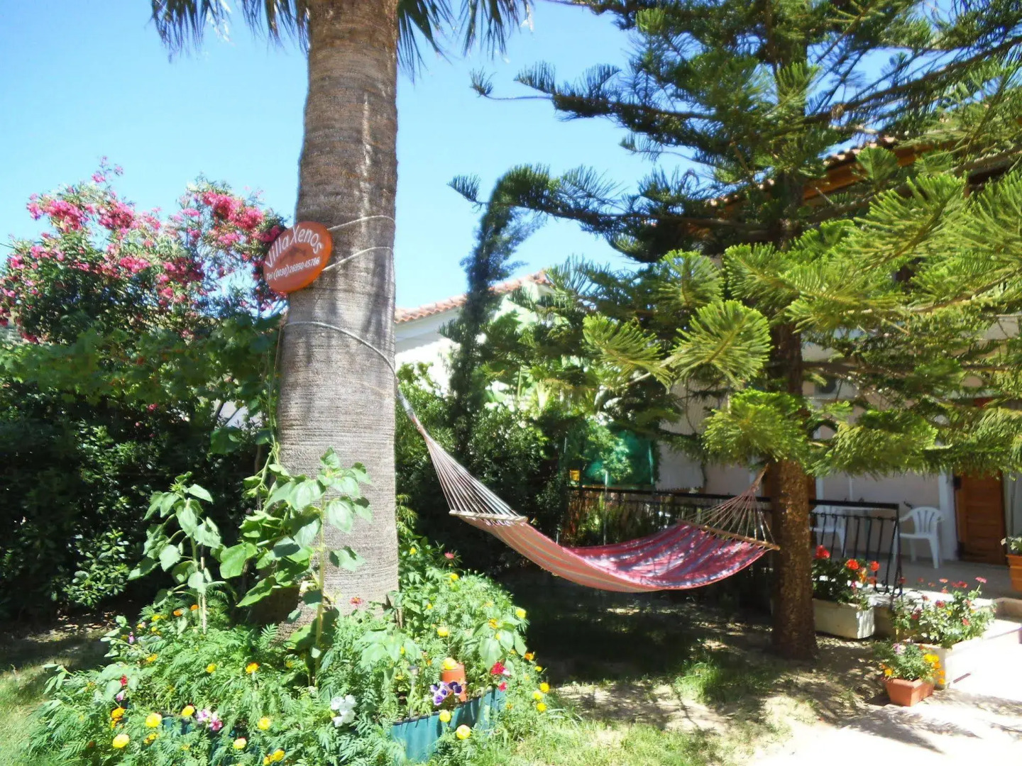 Villa Xenos Studios & Apartments