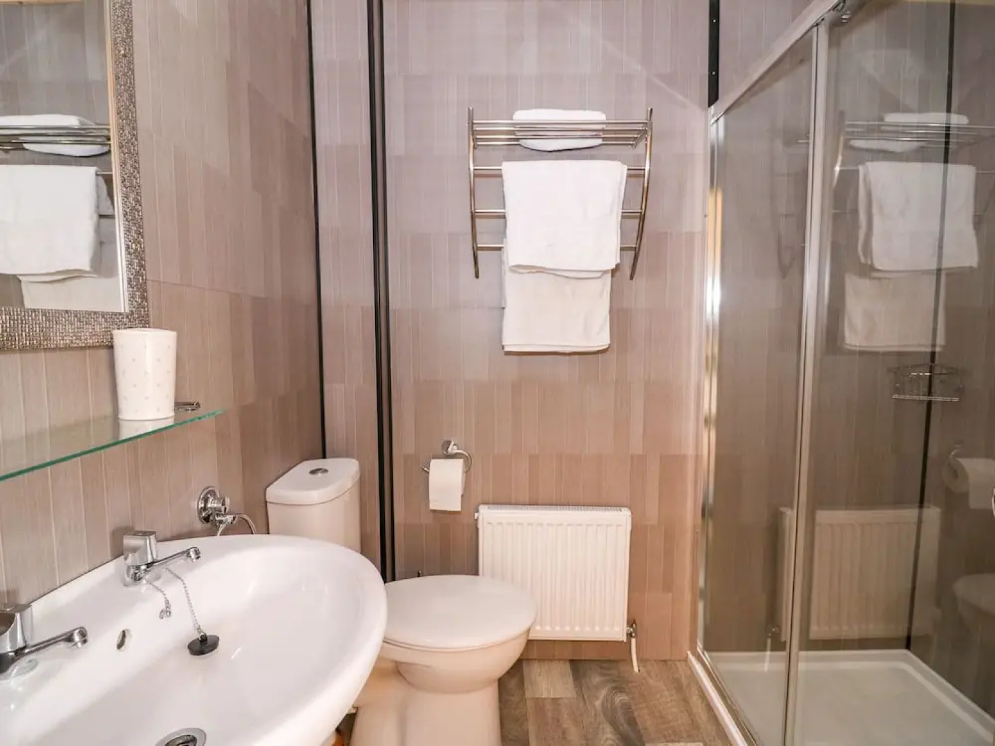 The Paddock, Llanbrynmair