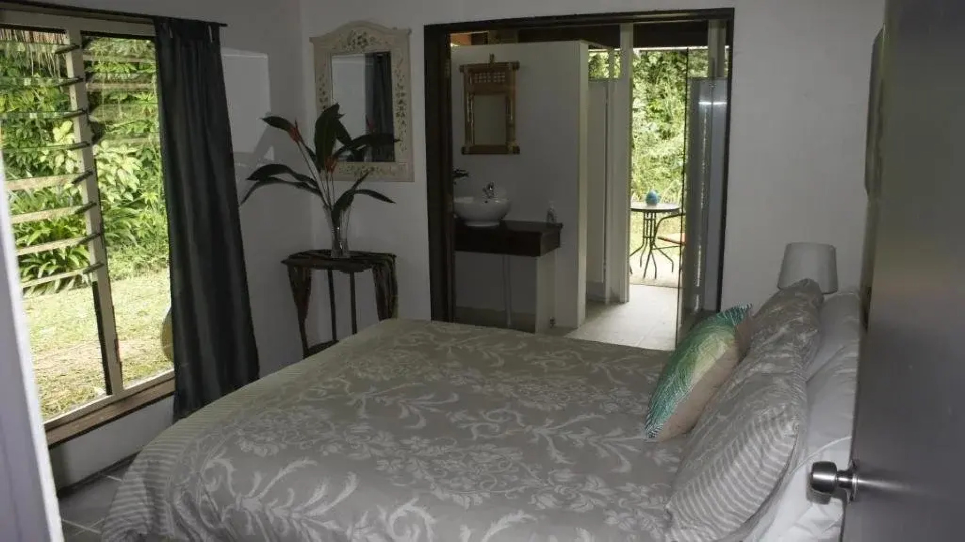 The Chantra Mission Beach B&B