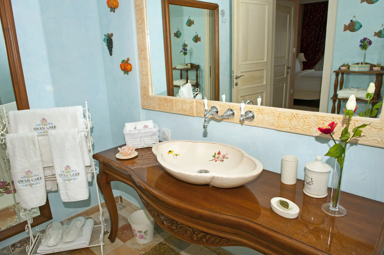 Swan Lake Boutique Hotel - Adults Only