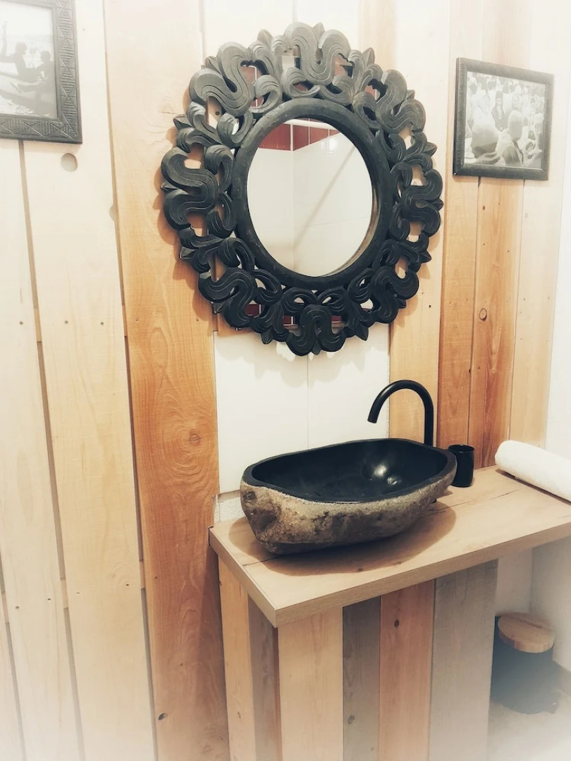 Les gîtes insolites de l'etang d'Anty