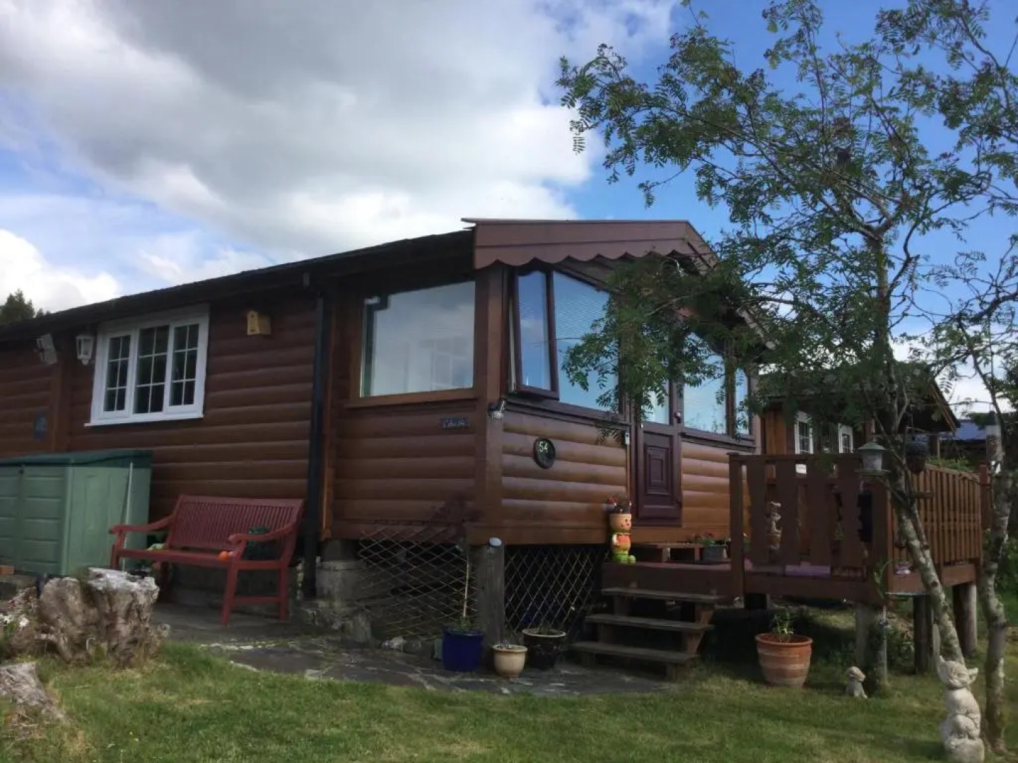 Log Cabin - Free Parking, Garden & pet Friendly